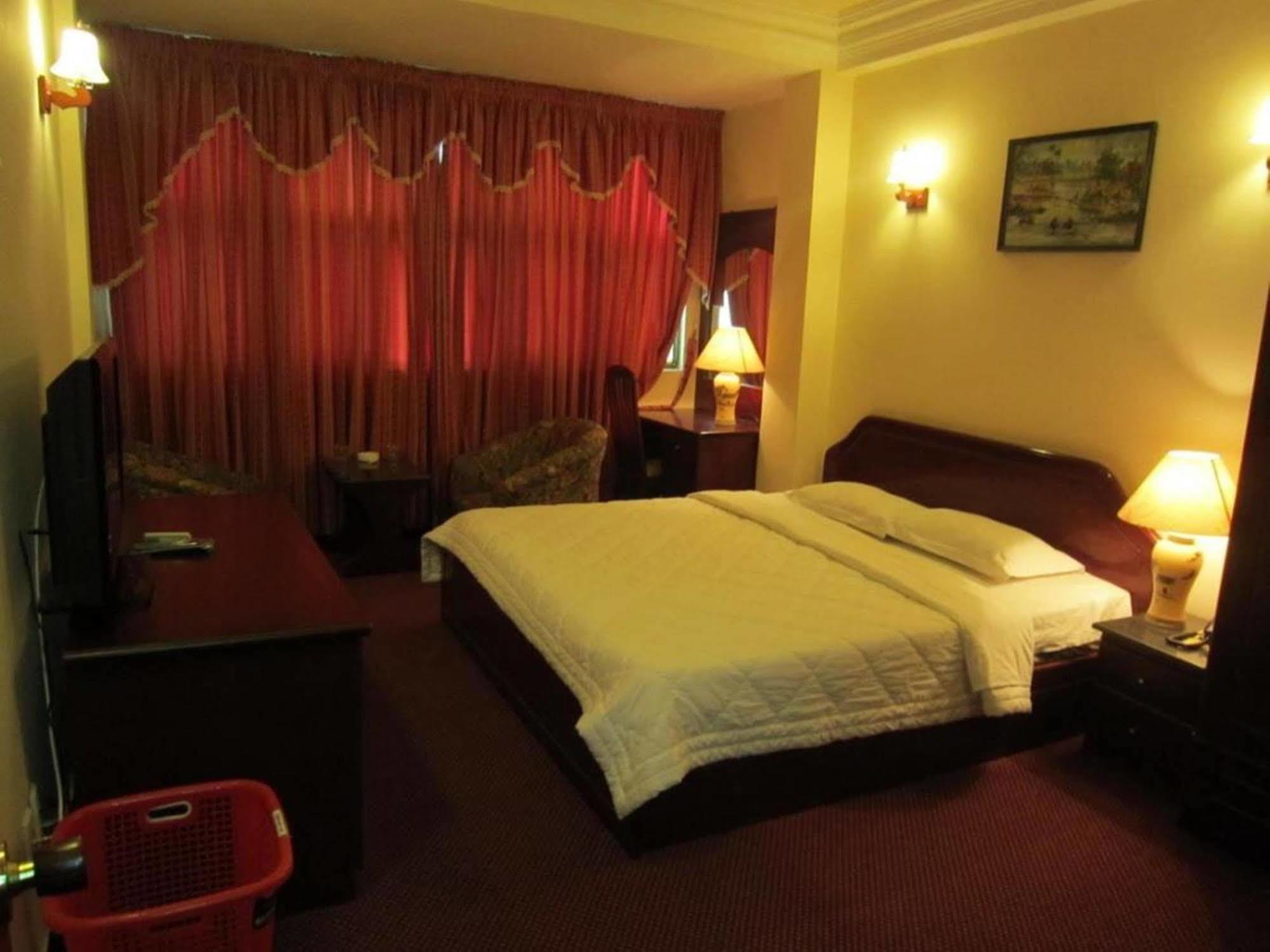 The Sun Hotel Thành Pho Ho Chí Minh Esterno foto
